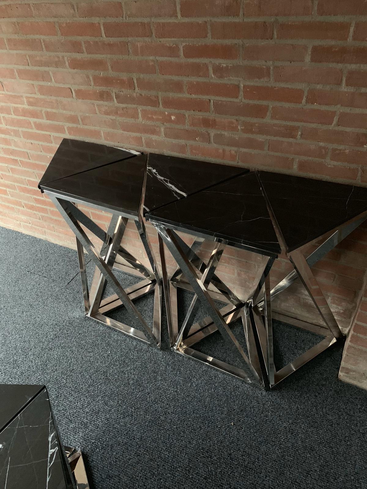 Sidetable triangle